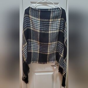 Black, Tan, Cream Poncho. OS.